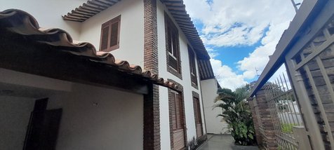 house em Rua Professor Carlos Pereira da Silva, Belvedere - Belo Horizonte - MG