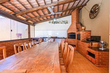 house em Avenida Anita Garibaldi, Boa Vista - Curitiba - PR