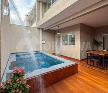 house em Rua Oril Caetano de Resende, Alto Umuarama - Uberlândia - MG