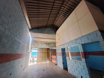 industrial em Avenida Jaziel Azeredo Ribeiro, Jardim Antônio Cassillo - Votorantim - SP