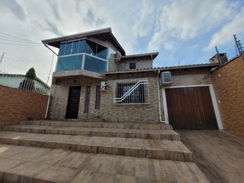 house em Rua Norberto Treis, Costa e Silva - Porto Alegre - RS