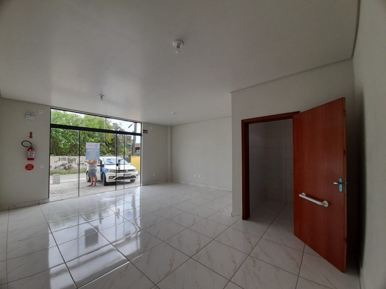 WhatsApp Image 2025-03-10 at 09.30