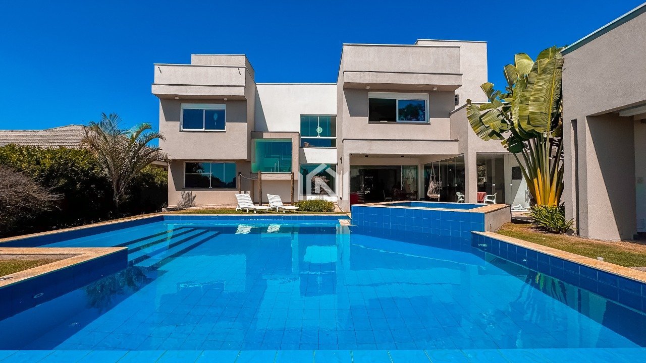 Casa a venda no condominio Granja Viana II - Piscina