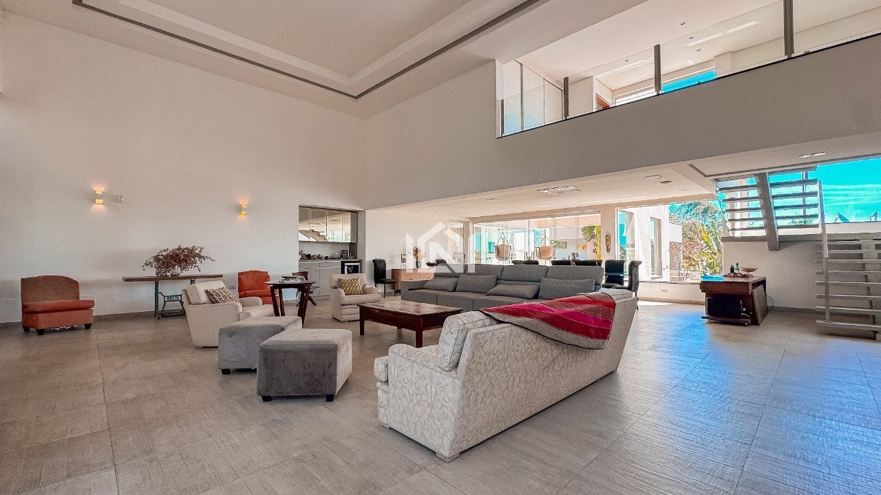 Casa a venda no condominio Granja Viana II - Sala de televisao, estar e jantar
