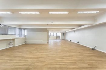 office em Francisco Ferrer, Rio Branco - Porto Alegre - RS