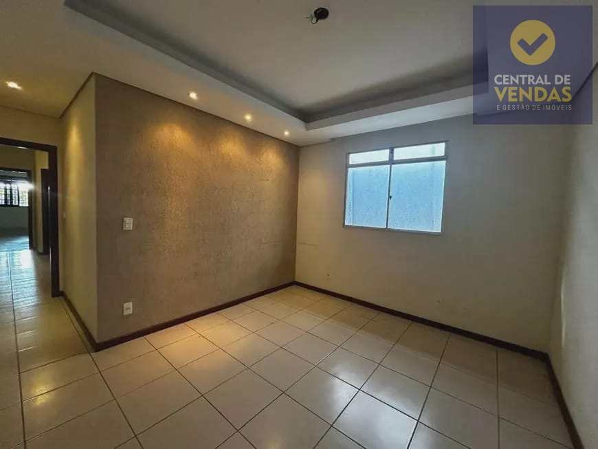 Casa com 3 quartos — Rio Branco, Belo Horizonte