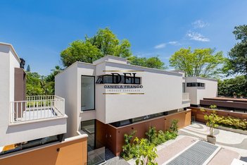 house em Avenida Professor Rubens Gomes de Souza, Jardim Cordeiro - São Paulo - SP