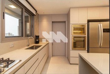 apartment em Rua Lamenha Lins, Centro - Curitiba - PR