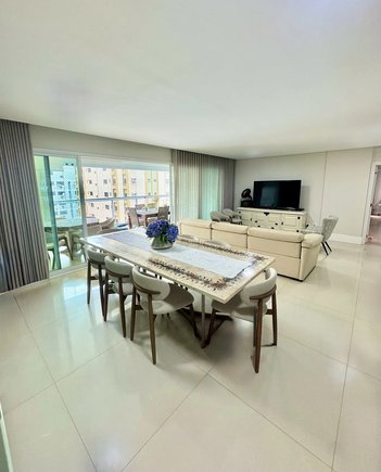 apartment em Rua Arthur Thomas, Zona 31 - Maringá - PR