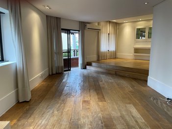 apartment em Rua Doutor Renato Paes de Barros, Itaim Bibi - São Paulo - SP