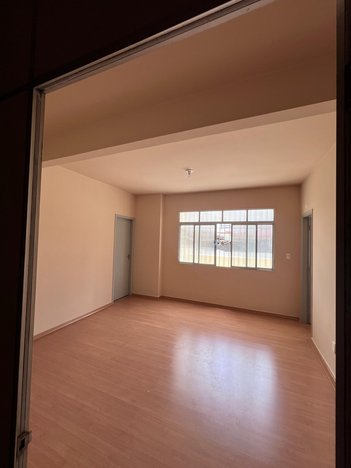 office em Rua Quinze de Novembro, Centro - São Vicente - SP