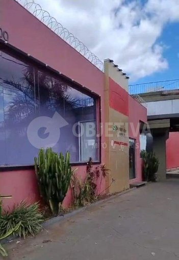 business em Rua Tamoios, Vigilato Pereira - Uberlândia - MG