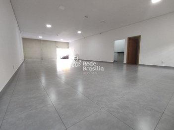 commercial_property em QSF 8, Taguatinga Centro (Taguatinga) - Brasília - DF