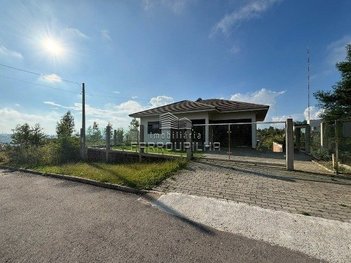 house em Rua Victório Tartarotti, Belvedere - Farroupilha - RS