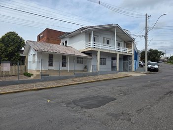 house em Rua Jacob Luchesi, Santa Lúcia - Caxias do Sul - RS