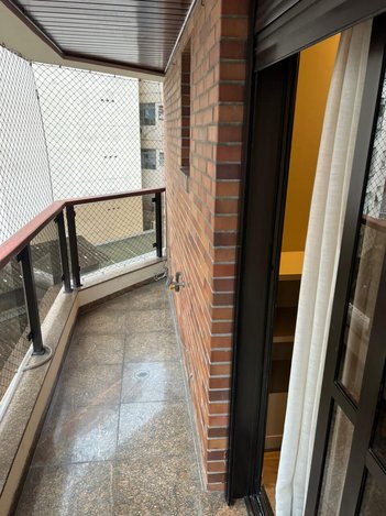 apartment em Rua Doutor Renato Paes de Barros, Itaim Bibi - São Paulo - SP
