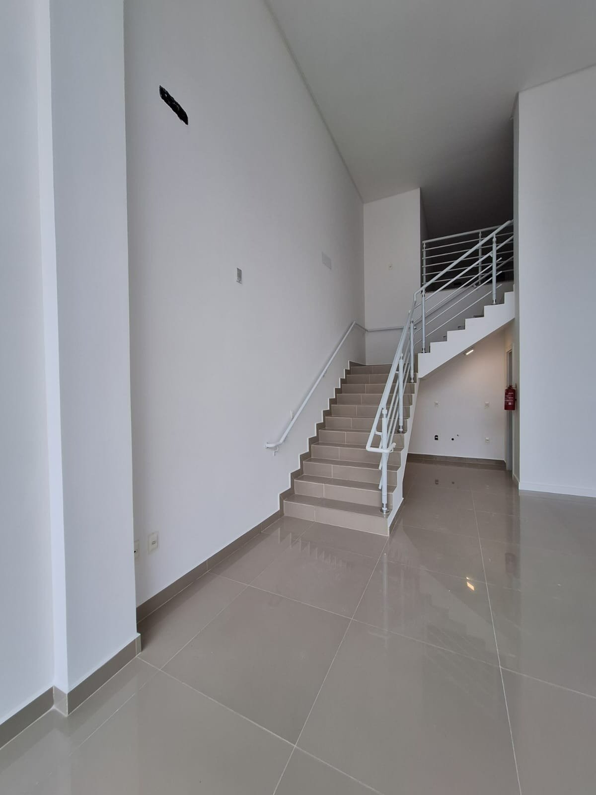 e9d7506f-670a-4b3e-ace2-57d1b3d88ca9