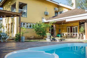 house em Rodovia Geraldo Scavone, Jardim Califórnia - Jacareí - SP