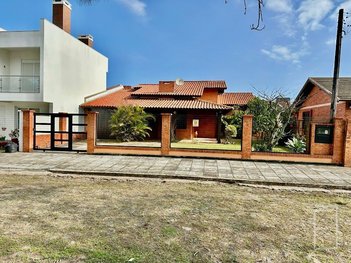 house em Alameda Jacuí Mirim, Centro - Xangri-Lá - RS