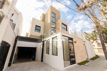 house em Rua Doutor Joaquim Ignácio Silveira da Motta, Guabirotuba - Curitiba - PR