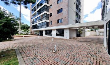 apartment em Rua Manoel de Souza Dias Negrão, Boa Vista - Curitiba - PR