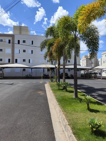 apartment em Alameda José de Oliveira Guimarães, Jardim Holanda - Uberlândia - MG