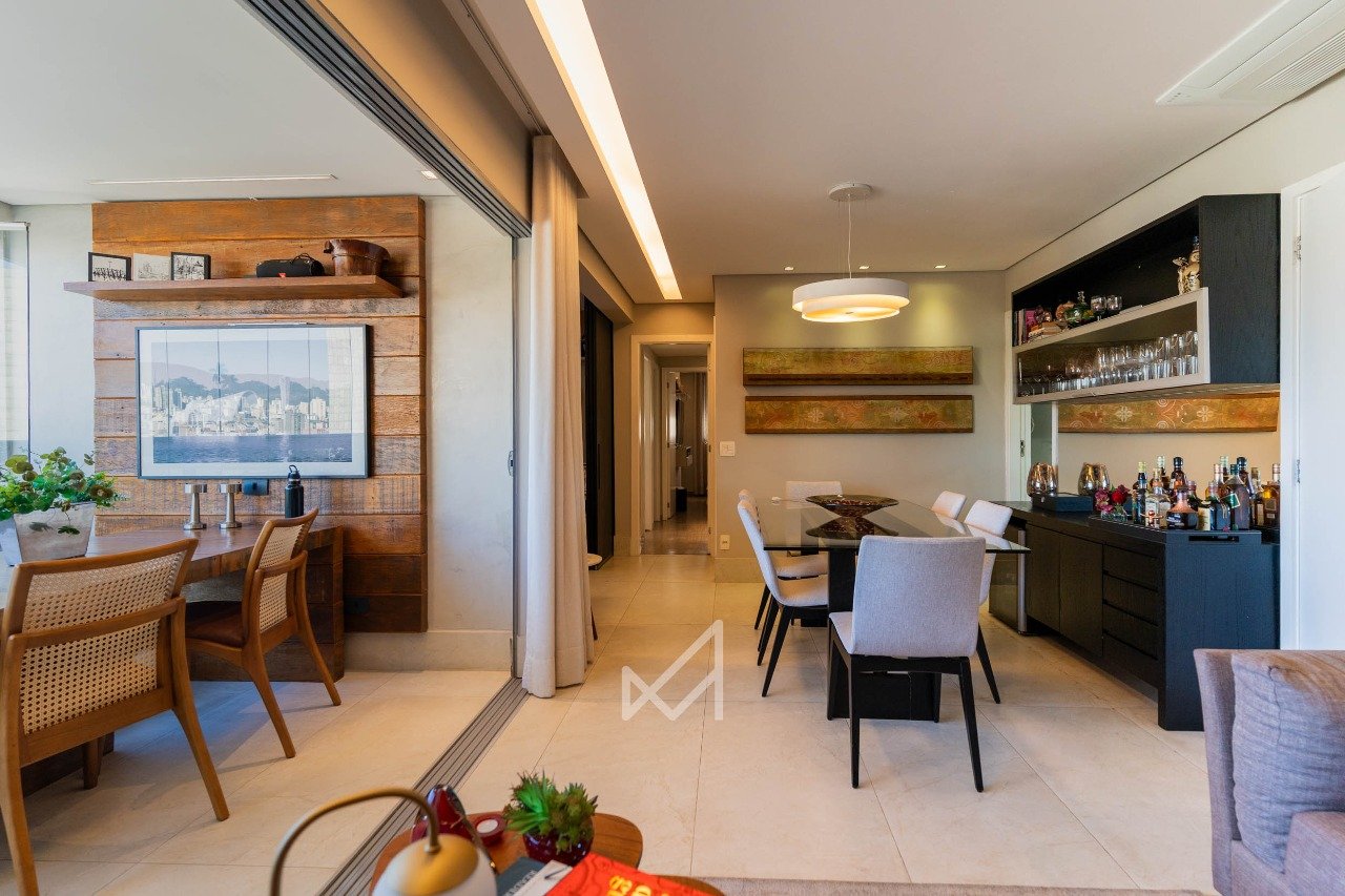 Apartamento com 3 quartos — Santo Agostinho, Belo Horizonte