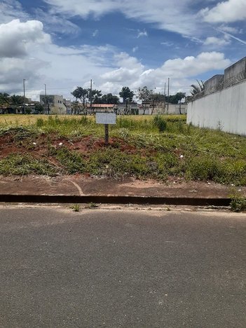 land_lot em Rua Cumari, Santa Rosa - Uberlândia - MG