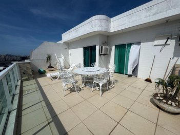 apartment em Rua da Luz, Braga - Cabo Frio - RJ