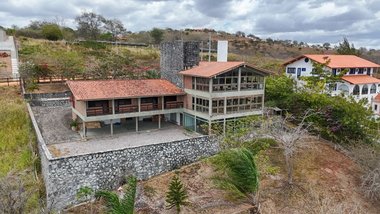 house em Avenida Manoel Santiago de Oliveira, Alpes Suiços - Gravatá - PE