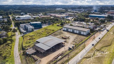 industrial em Juscelino Kubitschek de Oliveira, Cidade Industrial - Curitiba - PR