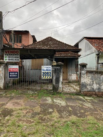 house em Rua Doutor Eduardo Chartier, Higienópolis - Porto Alegre - RS