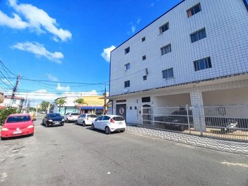 apartment em Rua Maria da Conceição Gonçalves, Maracanã - Praia Grande - SP