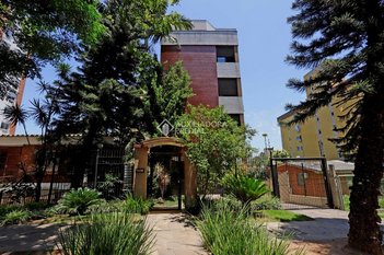 apartment em Rua Isidoro Tressi, Jardim Botânico - Porto Alegre - RS