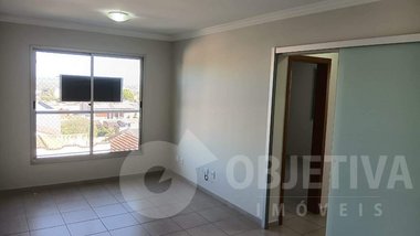 apartment em Rua Elpídio Aristides de Freitas, Presidente Roosevelt - Uberlândia - MG