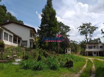 agricultural em Avenida Dom Pedro I, Parque dos Príncipes - Jacareí - SP