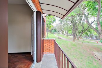 apartment em Rua Doutor Voltaire Pires, Santo Antônio - Porto Alegre - RS