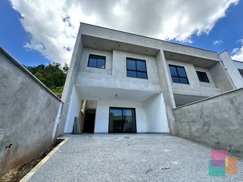 house em Rua Waltraud Puschel, Jardim Sofia - Joinville - SC