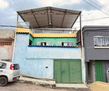house em Rua Edmundo de Oliveira Santos, Maria Antonieta Mello Azevedo (São Benedito) - Santa Luzia - MG