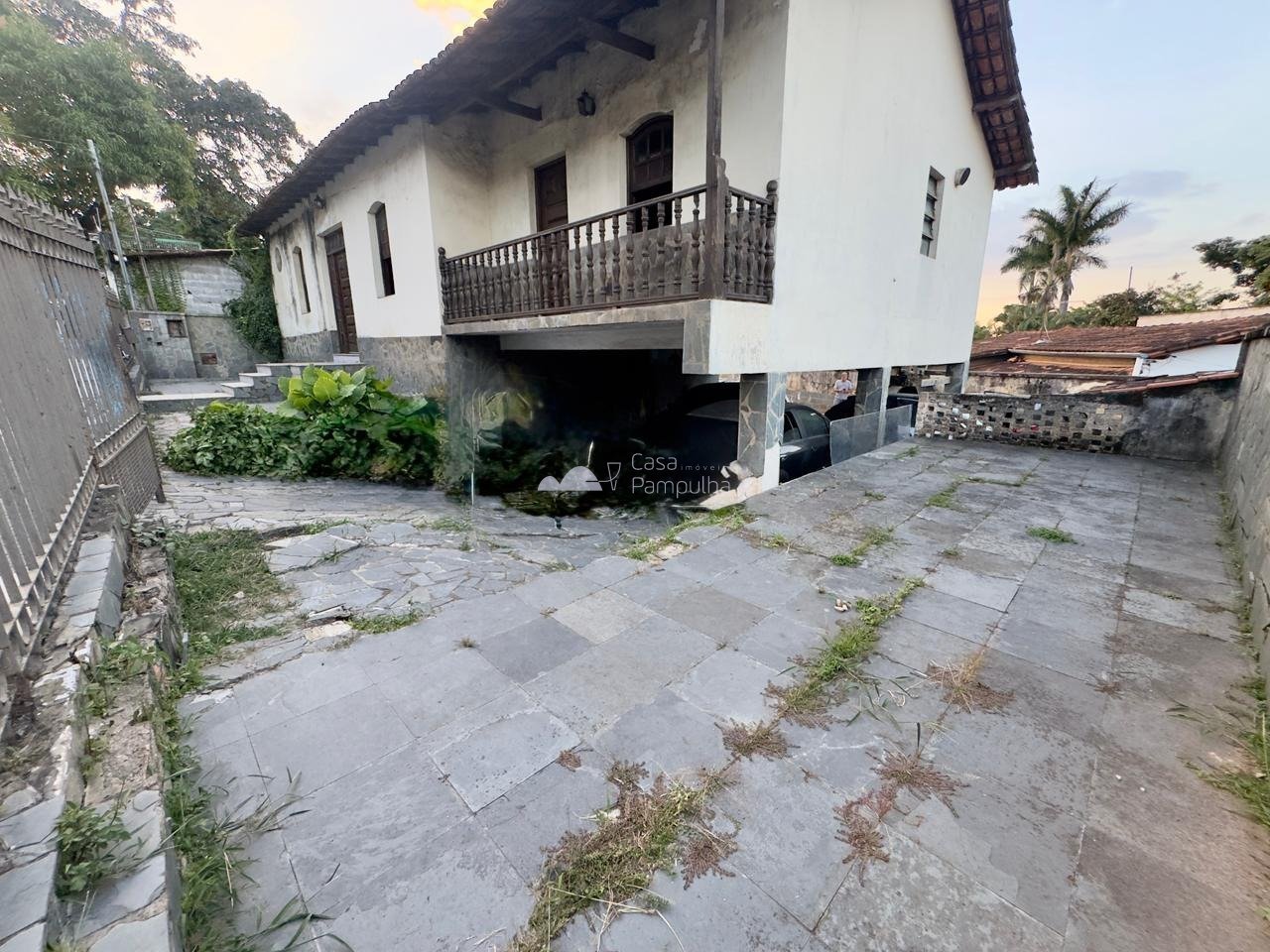 Casa com 3 quartos — Santa Amélia, Belo Horizonte