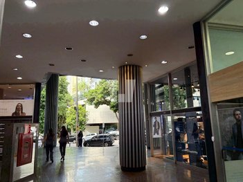 office em Rua Paraíba, Funcionários - Belo Horizonte - MG