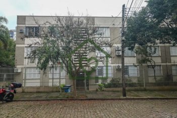 apartment em Rua Azevedo Sodré, Passo da Areia - Porto Alegre - RS