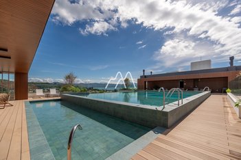 apartment em Rua das Garoupas, Jurerê Internacional - Florianópolis - SC