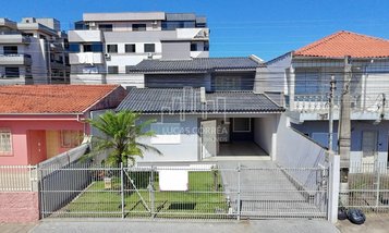 house em Rua Rui Barbosa, Santo Antônio de Pádua - Tubarão - SC
