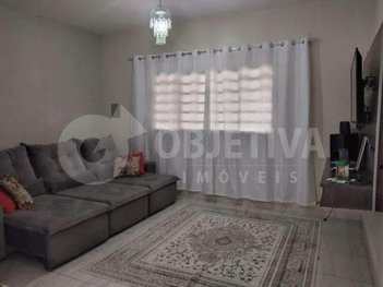 house em Rua Alexandre Zucketti, Minas Gerais - Uberlândia - MG