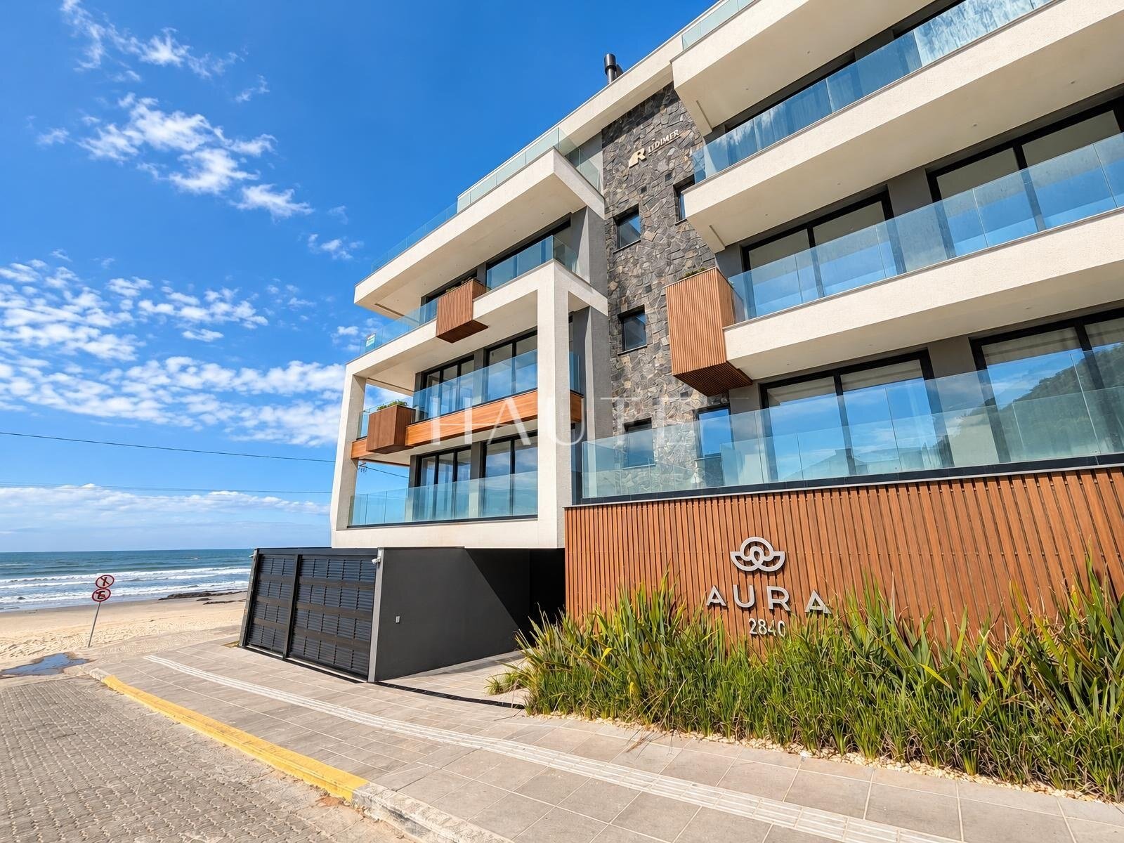 Apartamento 102 no Aura Beira-Mar, Praia da Cal, Torres/RS