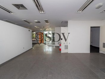 business em Avenida General Furtado Nascimento, Alto de Pinheiros - São Paulo - SP