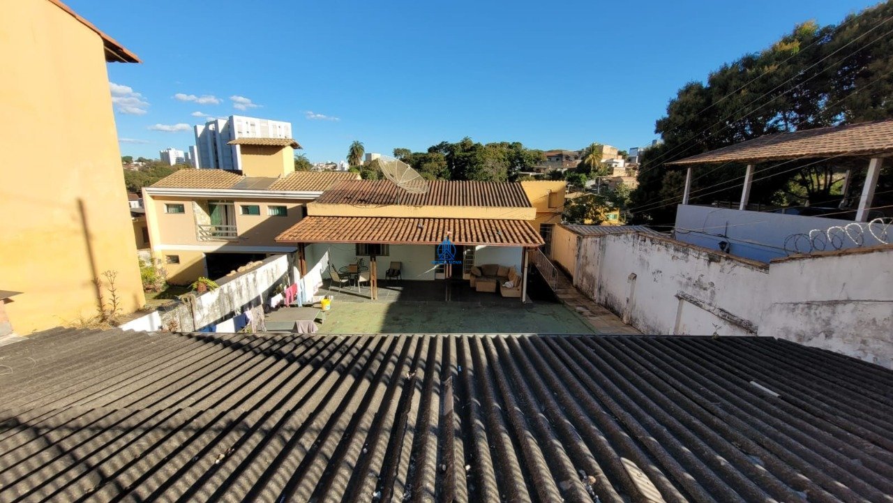 Casa com 3 quartos — São João Batista (Venda Nova), Belo Horizonte