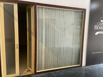 business em Estrada União e Indústria, Itaipava - Petrópolis - RJ