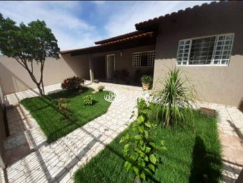 house em Rua Pedro Bertolucci, Parque Industrial José Belinati - Londrina - PR